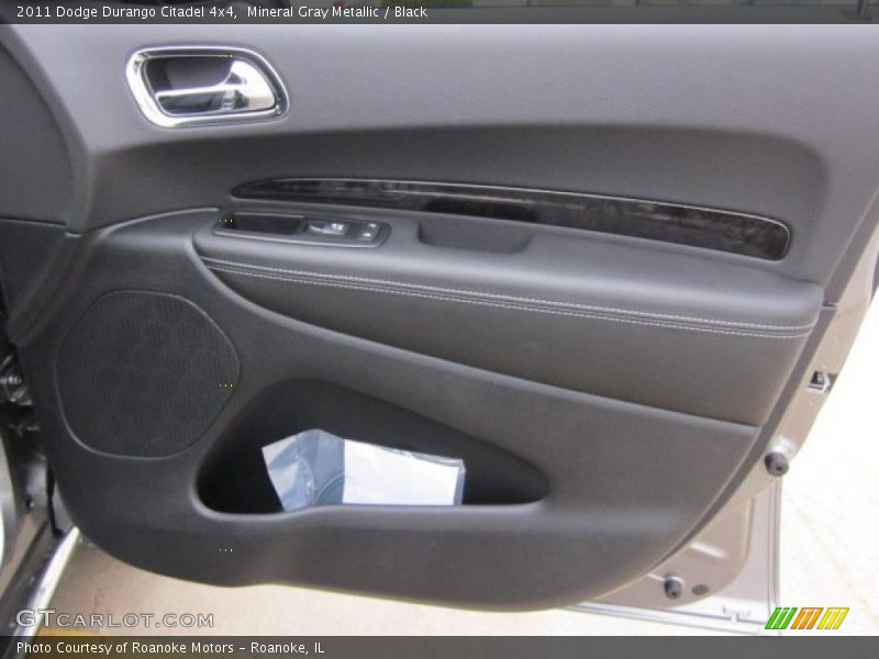 Mineral Gray Metallic / Black 2011 Dodge Durango Citadel 4x4