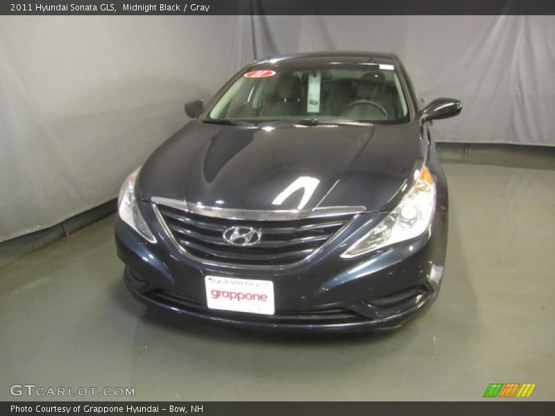 Midnight Black / Gray 2011 Hyundai Sonata GLS