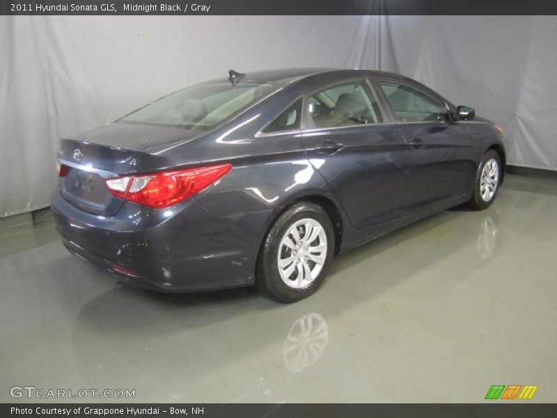 Midnight Black / Gray 2011 Hyundai Sonata GLS