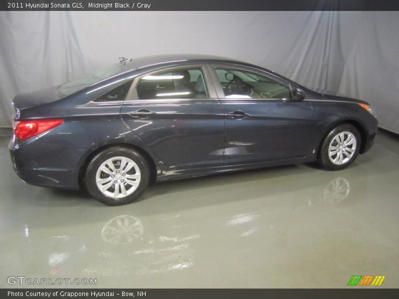 Midnight Black / Gray 2011 Hyundai Sonata GLS