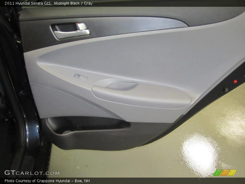 Midnight Black / Gray 2011 Hyundai Sonata GLS