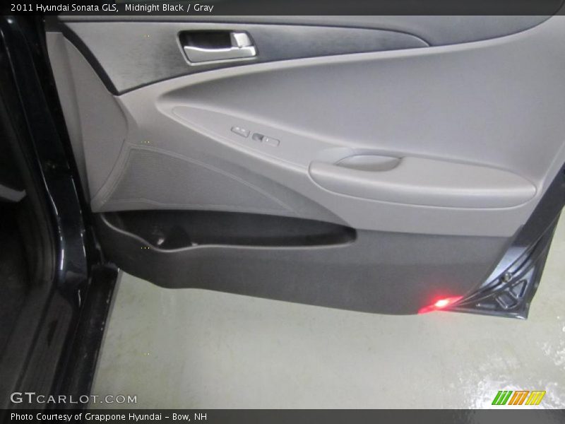 Midnight Black / Gray 2011 Hyundai Sonata GLS