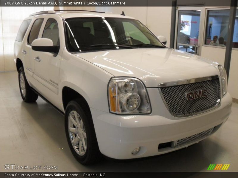 Summit White / Cocoa/Light Cashmere 2007 GMC Yukon Denali AWD