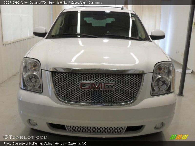 Summit White / Cocoa/Light Cashmere 2007 GMC Yukon Denali AWD