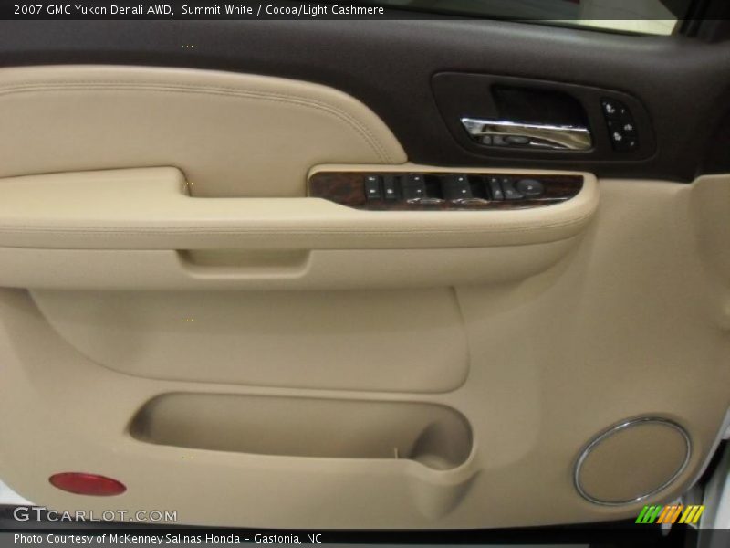Summit White / Cocoa/Light Cashmere 2007 GMC Yukon Denali AWD