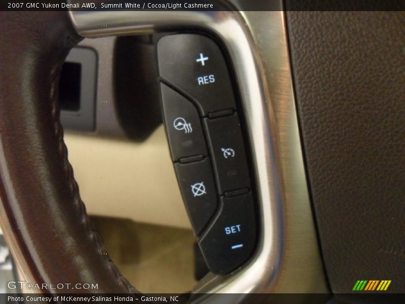 Summit White / Cocoa/Light Cashmere 2007 GMC Yukon Denali AWD