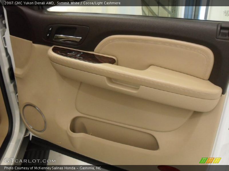 Summit White / Cocoa/Light Cashmere 2007 GMC Yukon Denali AWD