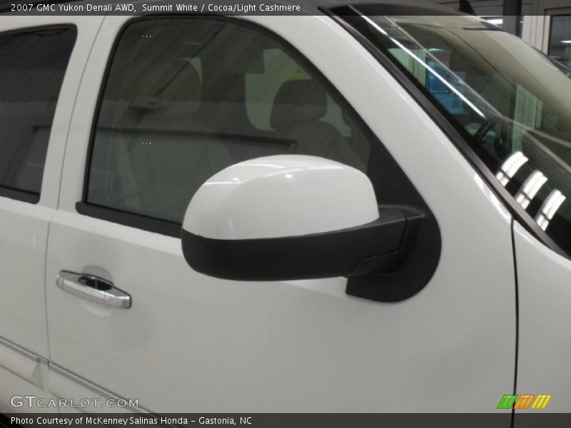 Summit White / Cocoa/Light Cashmere 2007 GMC Yukon Denali AWD
