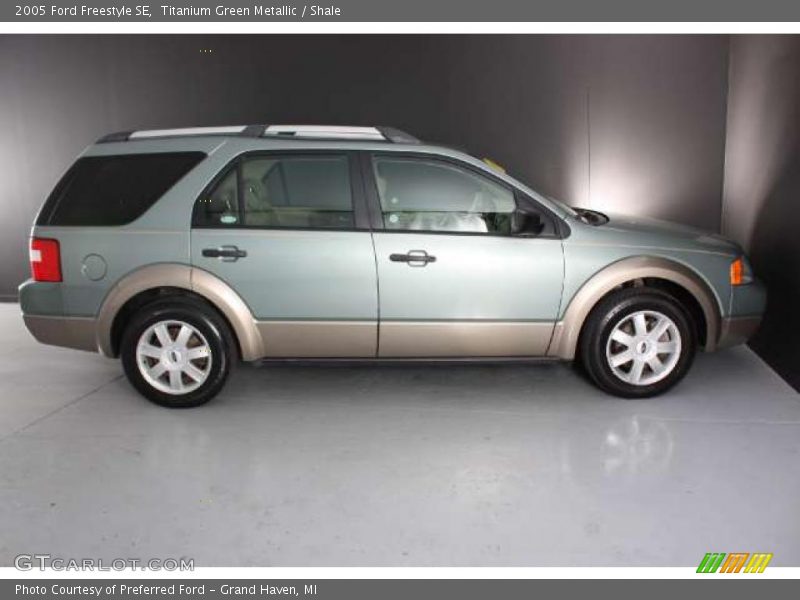 Titanium Green Metallic / Shale 2005 Ford Freestyle SE