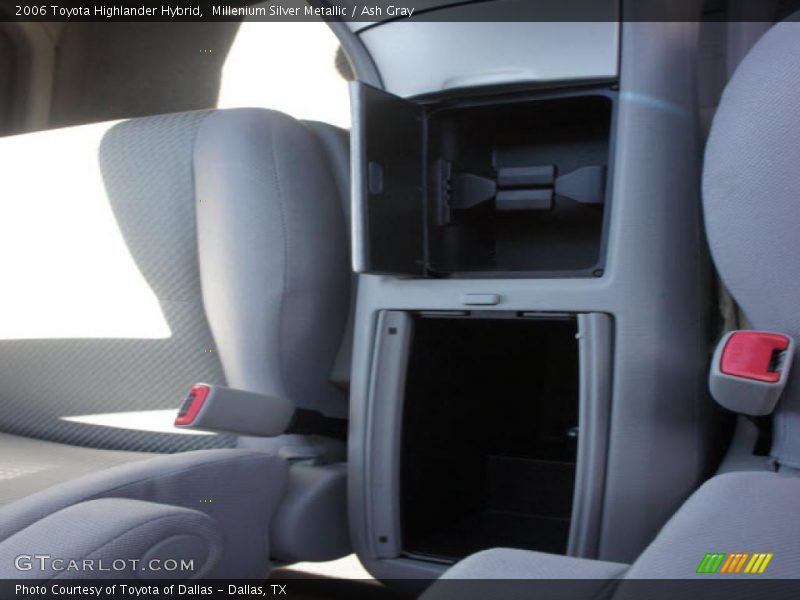 Millenium Silver Metallic / Ash Gray 2006 Toyota Highlander Hybrid