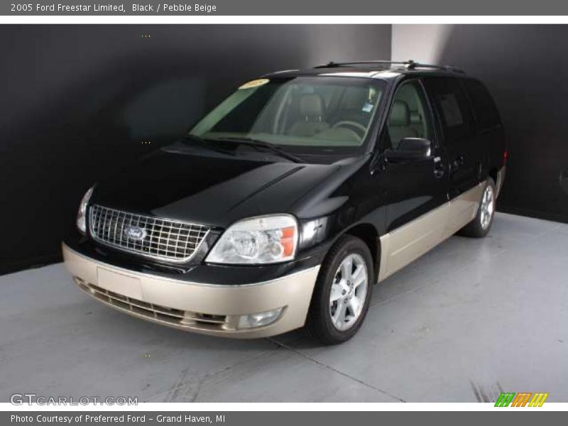 Black / Pebble Beige 2005 Ford Freestar Limited