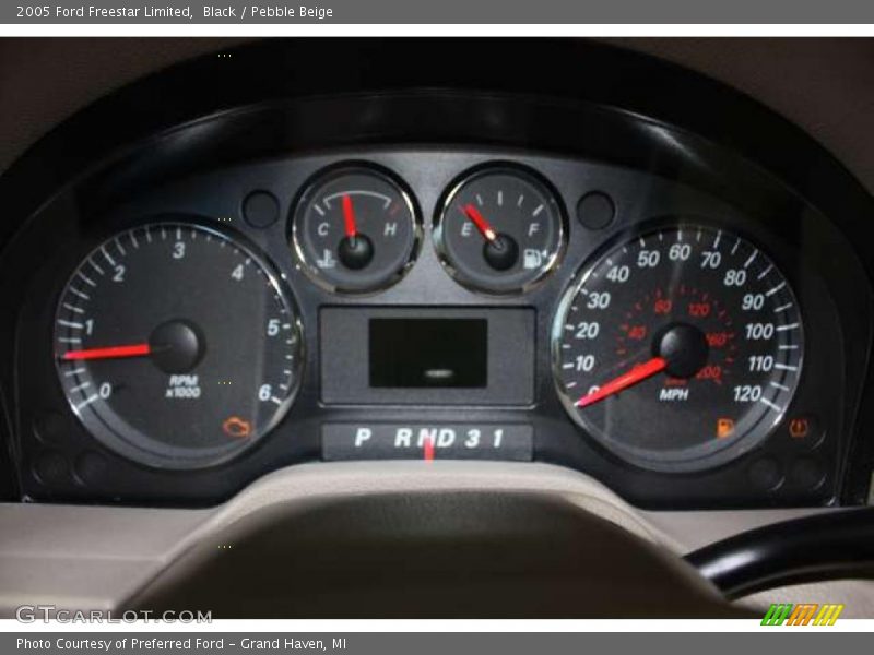 Black / Pebble Beige 2005 Ford Freestar Limited