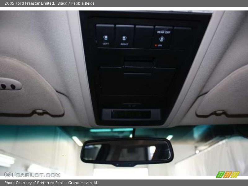 Black / Pebble Beige 2005 Ford Freestar Limited
