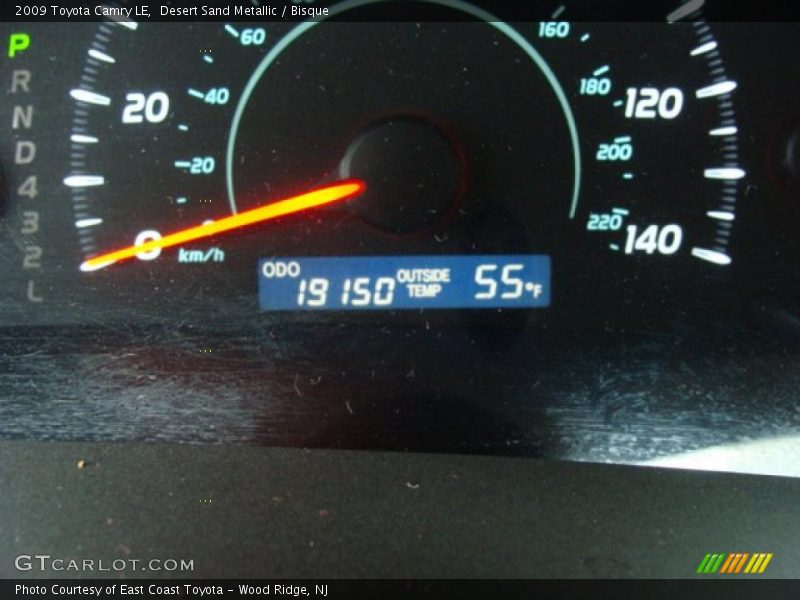 Desert Sand Metallic / Bisque 2009 Toyota Camry LE