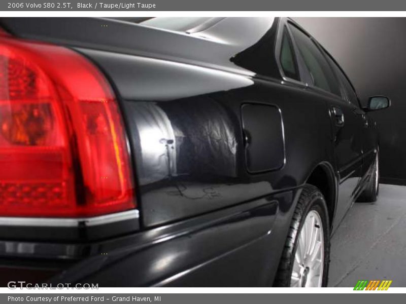 Black / Taupe/Light Taupe 2006 Volvo S80 2.5T