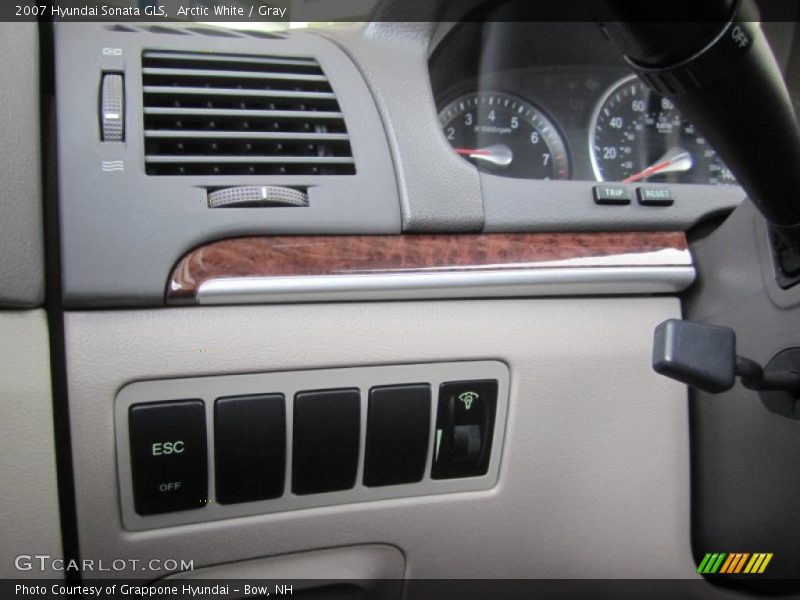 Arctic White / Gray 2007 Hyundai Sonata GLS