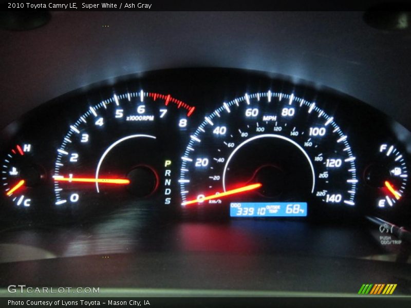 Super White / Ash Gray 2010 Toyota Camry LE