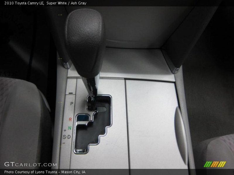 Super White / Ash Gray 2010 Toyota Camry LE