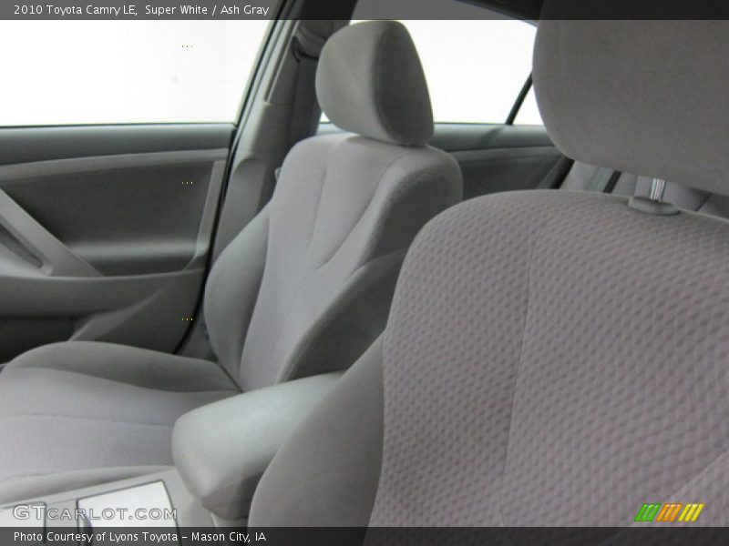 Super White / Ash Gray 2010 Toyota Camry LE