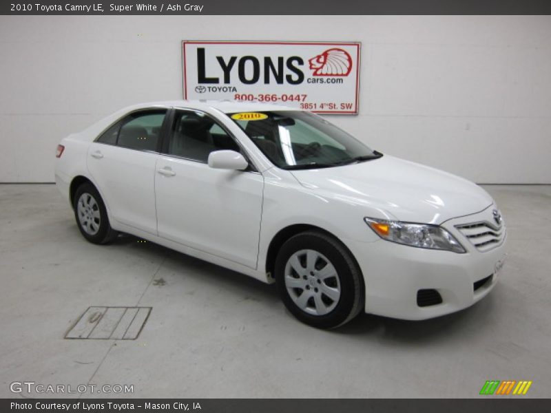 Super White / Ash Gray 2010 Toyota Camry LE