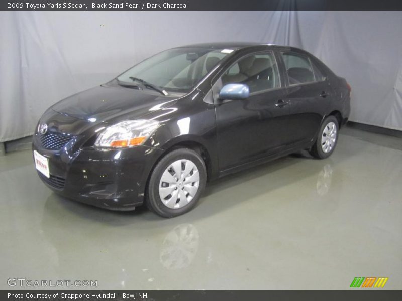 Black Sand Pearl / Dark Charcoal 2009 Toyota Yaris S Sedan