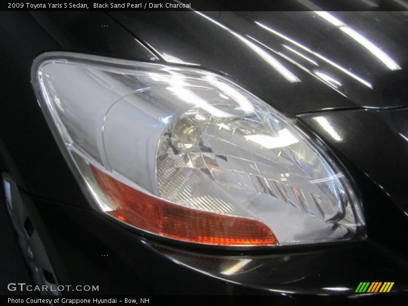 Black Sand Pearl / Dark Charcoal 2009 Toyota Yaris S Sedan