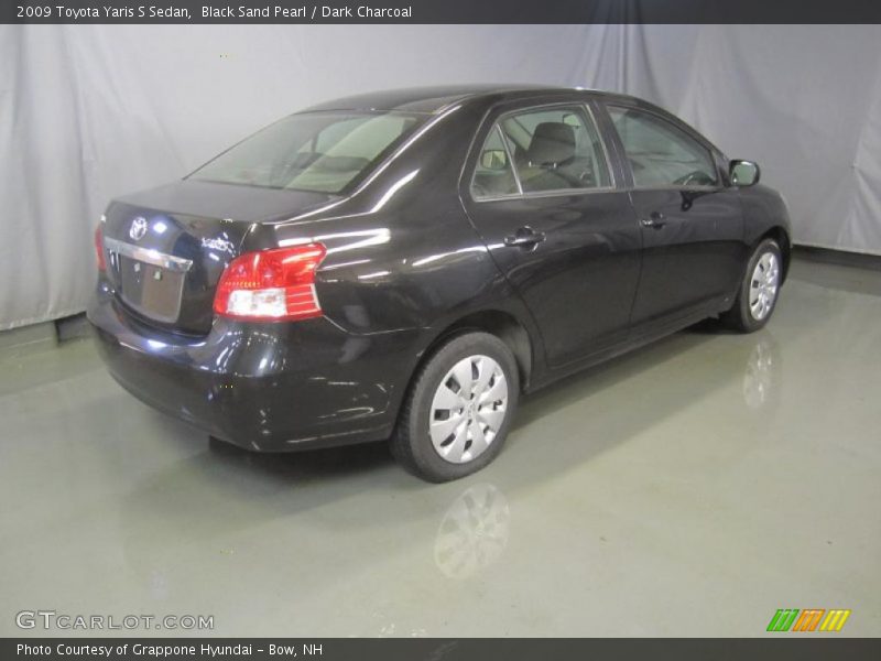Black Sand Pearl / Dark Charcoal 2009 Toyota Yaris S Sedan