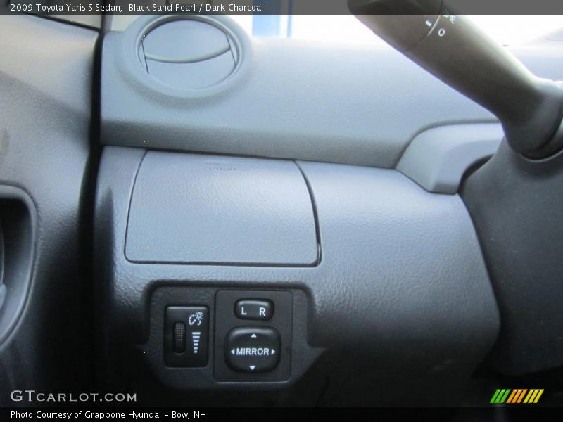 Black Sand Pearl / Dark Charcoal 2009 Toyota Yaris S Sedan