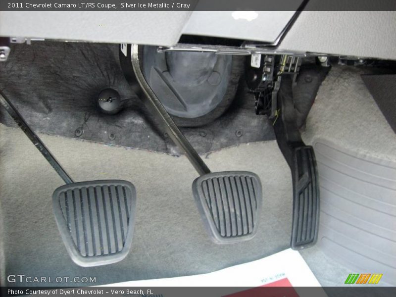 Controls of 2011 Camaro LT/RS Coupe