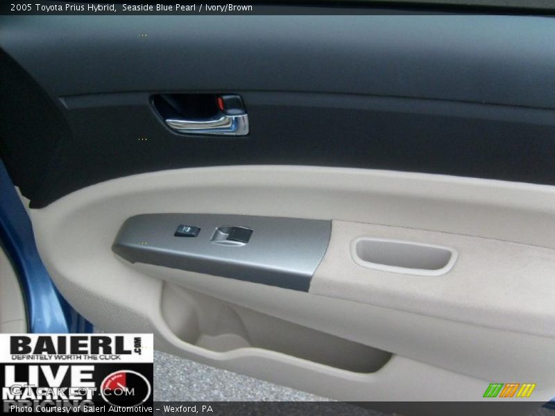 Seaside Blue Pearl / Ivory/Brown 2005 Toyota Prius Hybrid