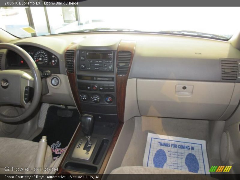 Ebony Black / Beige 2006 Kia Sorento EX