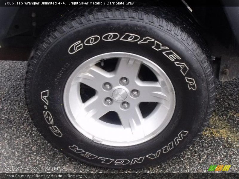 Bright Silver Metallic / Dark Slate Gray 2006 Jeep Wrangler Unlimited 4x4