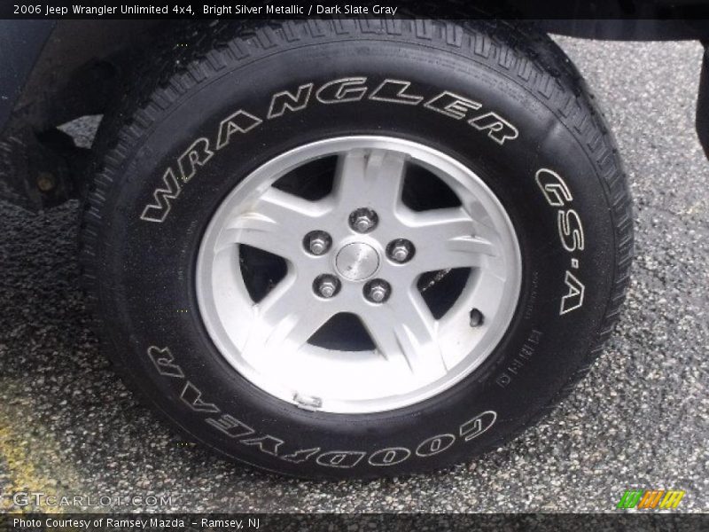 Bright Silver Metallic / Dark Slate Gray 2006 Jeep Wrangler Unlimited 4x4