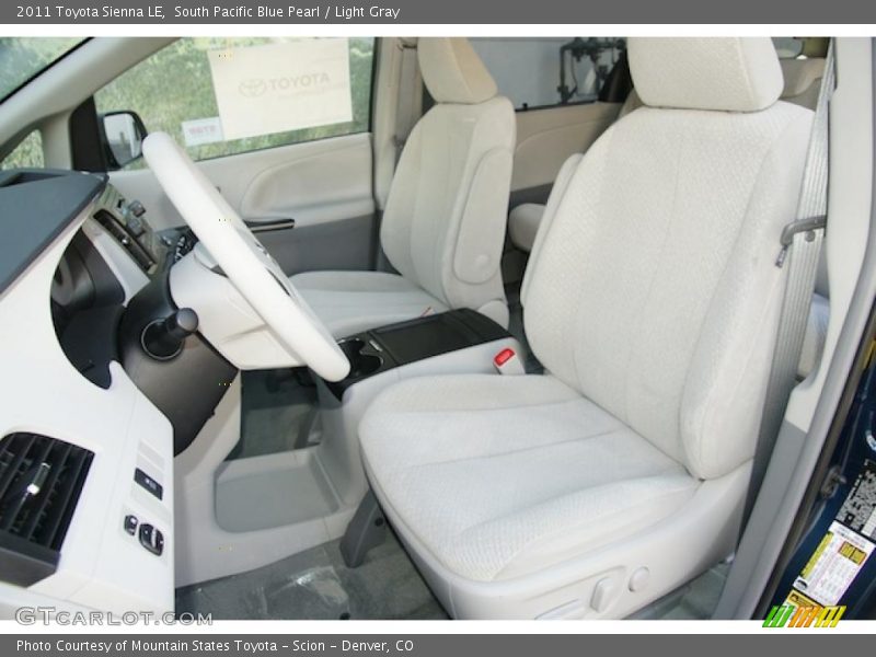 South Pacific Blue Pearl / Light Gray 2011 Toyota Sienna LE