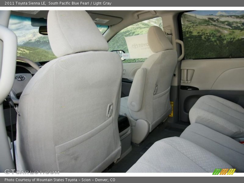 South Pacific Blue Pearl / Light Gray 2011 Toyota Sienna LE