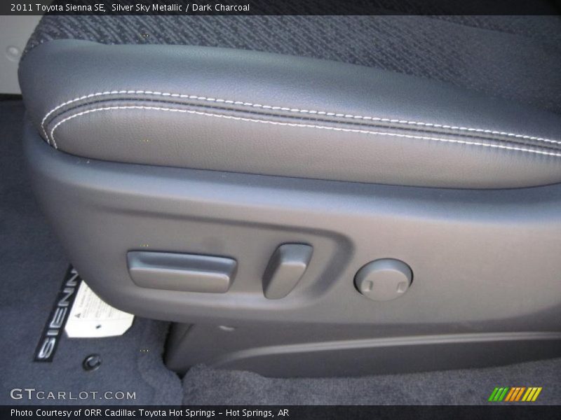 Silver Sky Metallic / Dark Charcoal 2011 Toyota Sienna SE