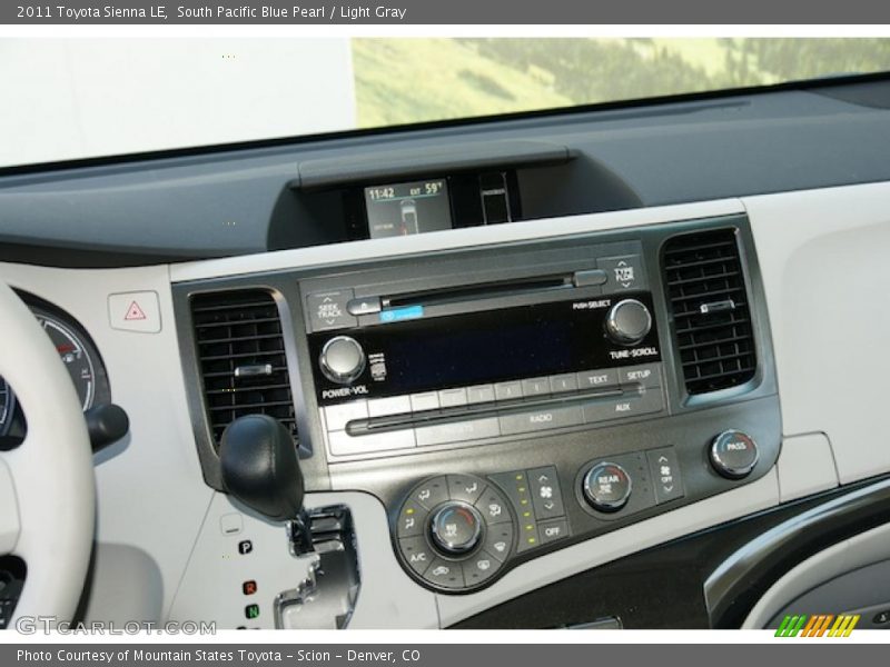 South Pacific Blue Pearl / Light Gray 2011 Toyota Sienna LE