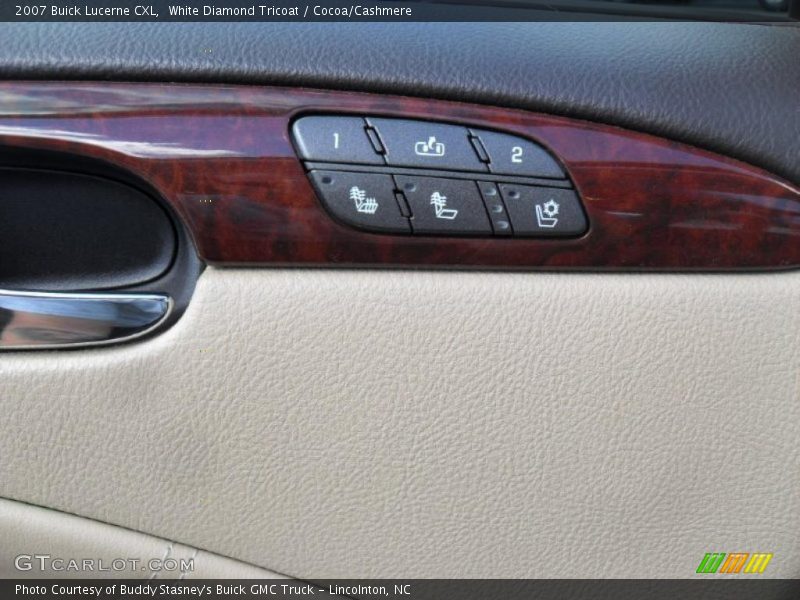 White Diamond Tricoat / Cocoa/Cashmere 2007 Buick Lucerne CXL