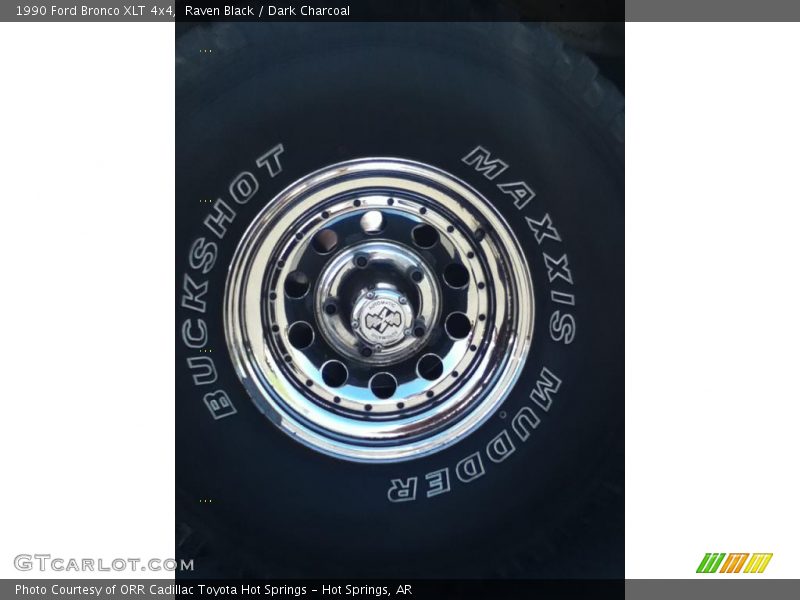 Raven Black / Dark Charcoal 1990 Ford Bronco XLT 4x4