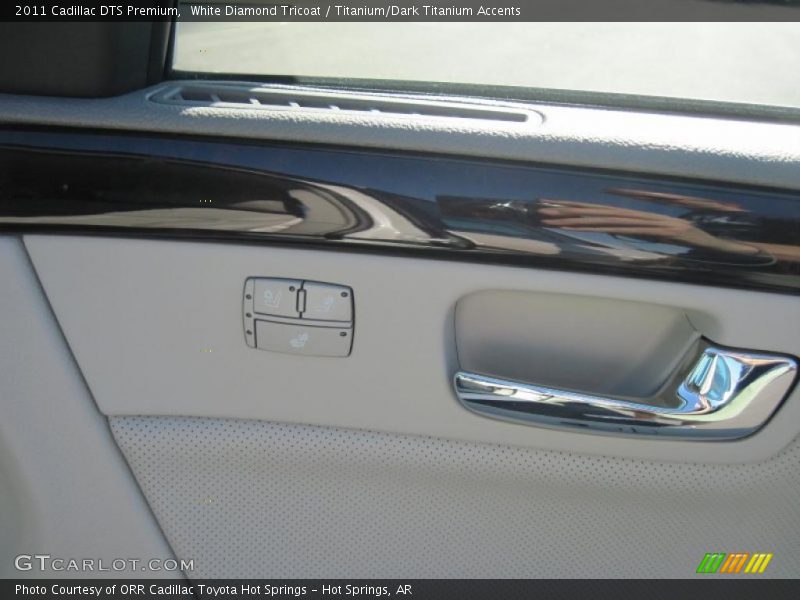 White Diamond Tricoat / Titanium/Dark Titanium Accents 2011 Cadillac DTS Premium