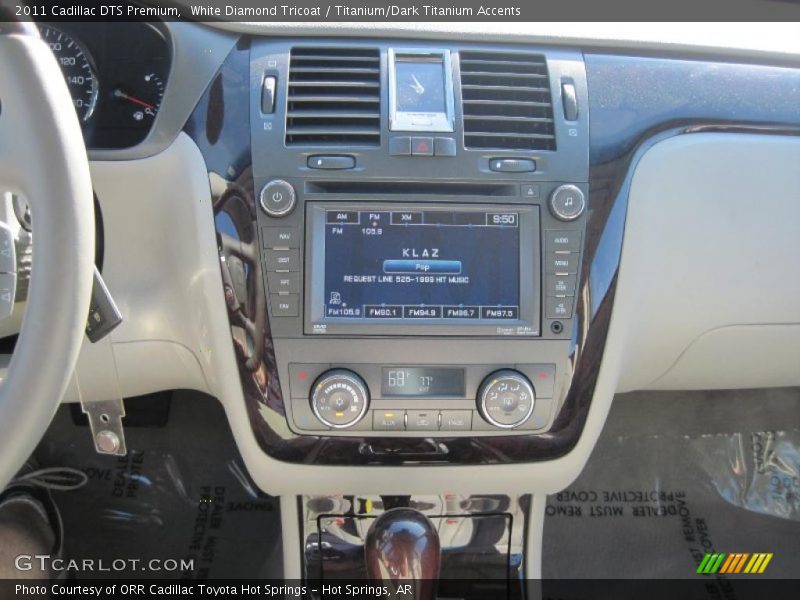 White Diamond Tricoat / Titanium/Dark Titanium Accents 2011 Cadillac DTS Premium