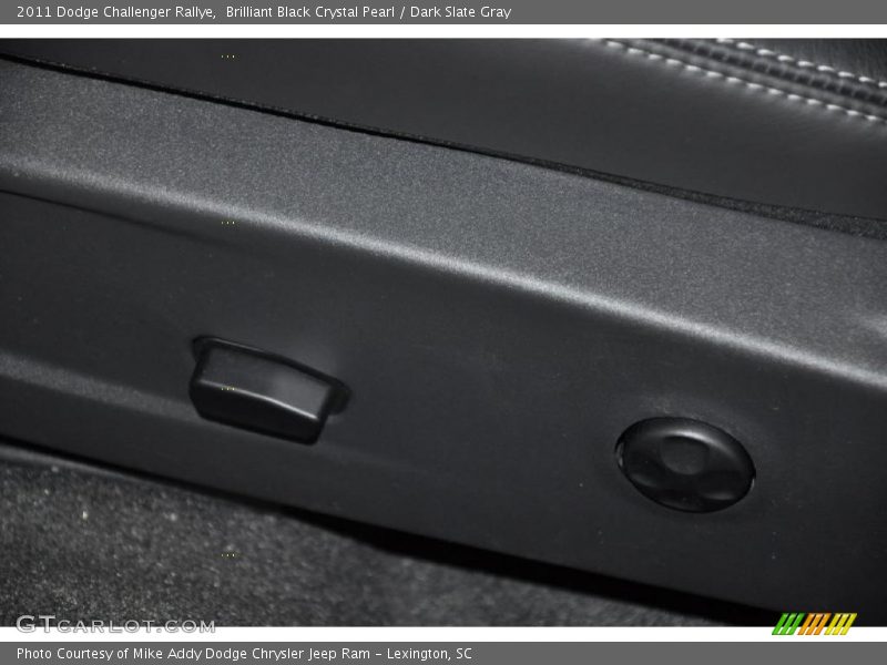 Brilliant Black Crystal Pearl / Dark Slate Gray 2011 Dodge Challenger Rallye