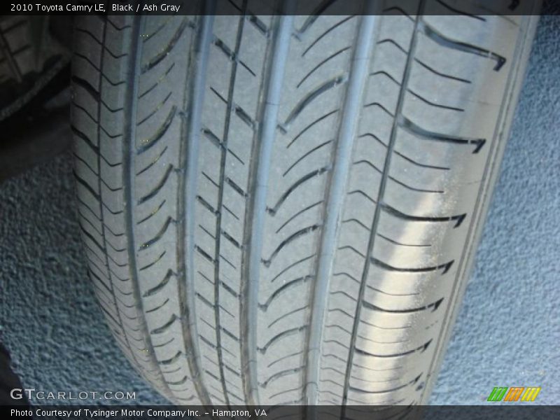 Black / Ash Gray 2010 Toyota Camry LE