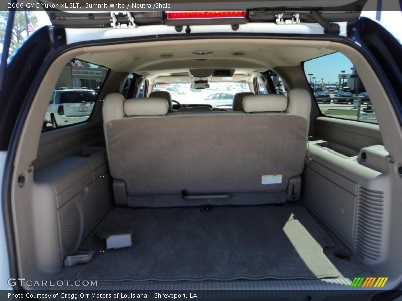  2006 Yukon XL SLT Trunk