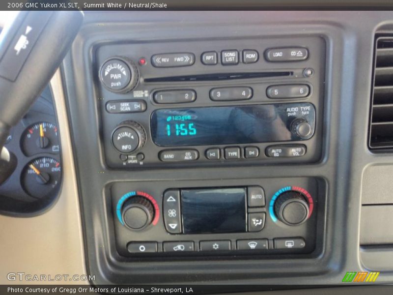 Controls of 2006 Yukon XL SLT