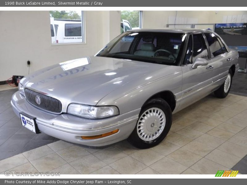 Front 3/4 View of 1998 LeSabre Limited