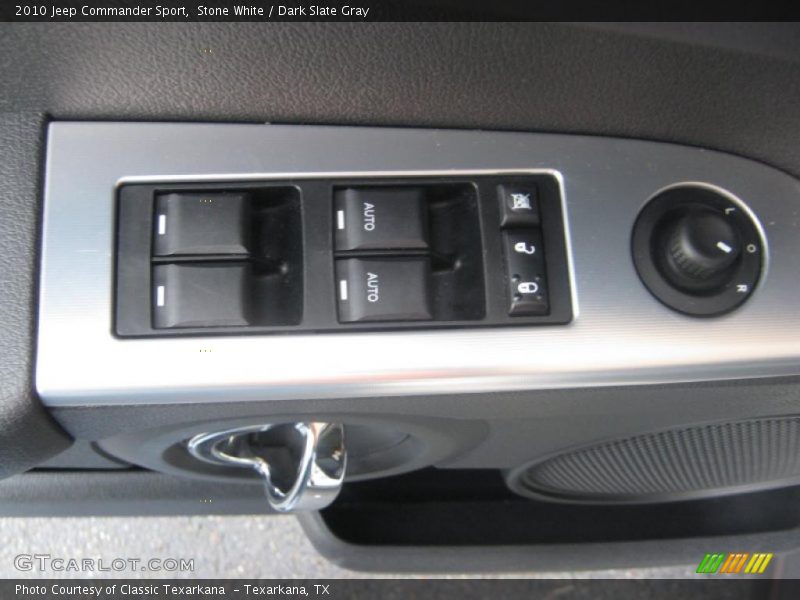 Stone White / Dark Slate Gray 2010 Jeep Commander Sport