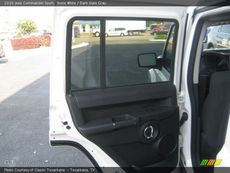 Stone White / Dark Slate Gray 2010 Jeep Commander Sport