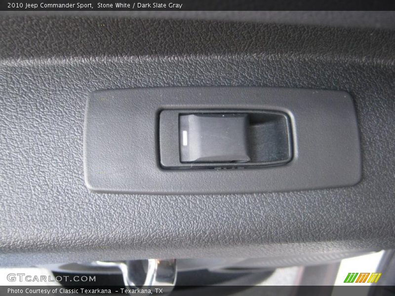 Stone White / Dark Slate Gray 2010 Jeep Commander Sport