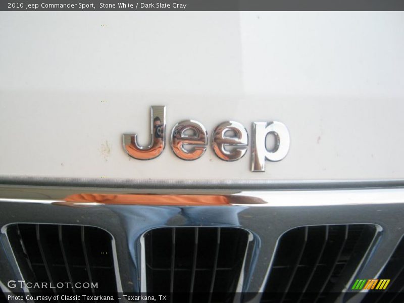 Stone White / Dark Slate Gray 2010 Jeep Commander Sport
